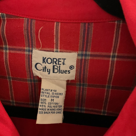 Red Jacket - Picture 4 of 4